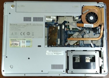 LAPTOP-SONY-VAIO-PCG-5K1M-3