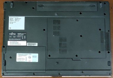 LAPTOP-FUJITSU-ESPRIMO-MOBILE-V6515-3